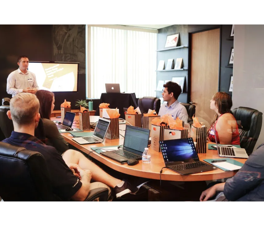 S | shine digital marketing